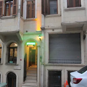 Full House Boutique Aparthotel